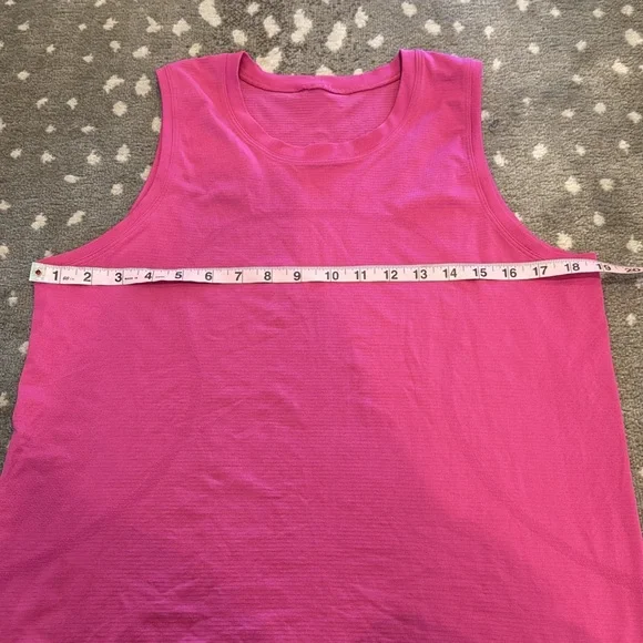 lululemon Swiftly Breathe Muscle Tank Top size 10 - Picture 3 of 5
